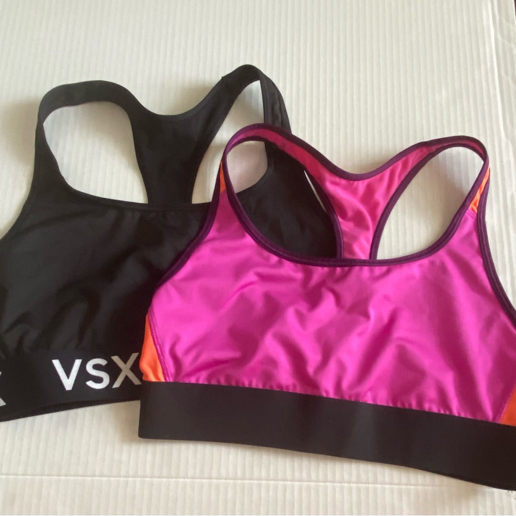 Two Victoria Sport Racerback The Player Sports Bra Size M Black Pink Two Victoria Sport Racerback The Player Sports Bra Size M Black Pink